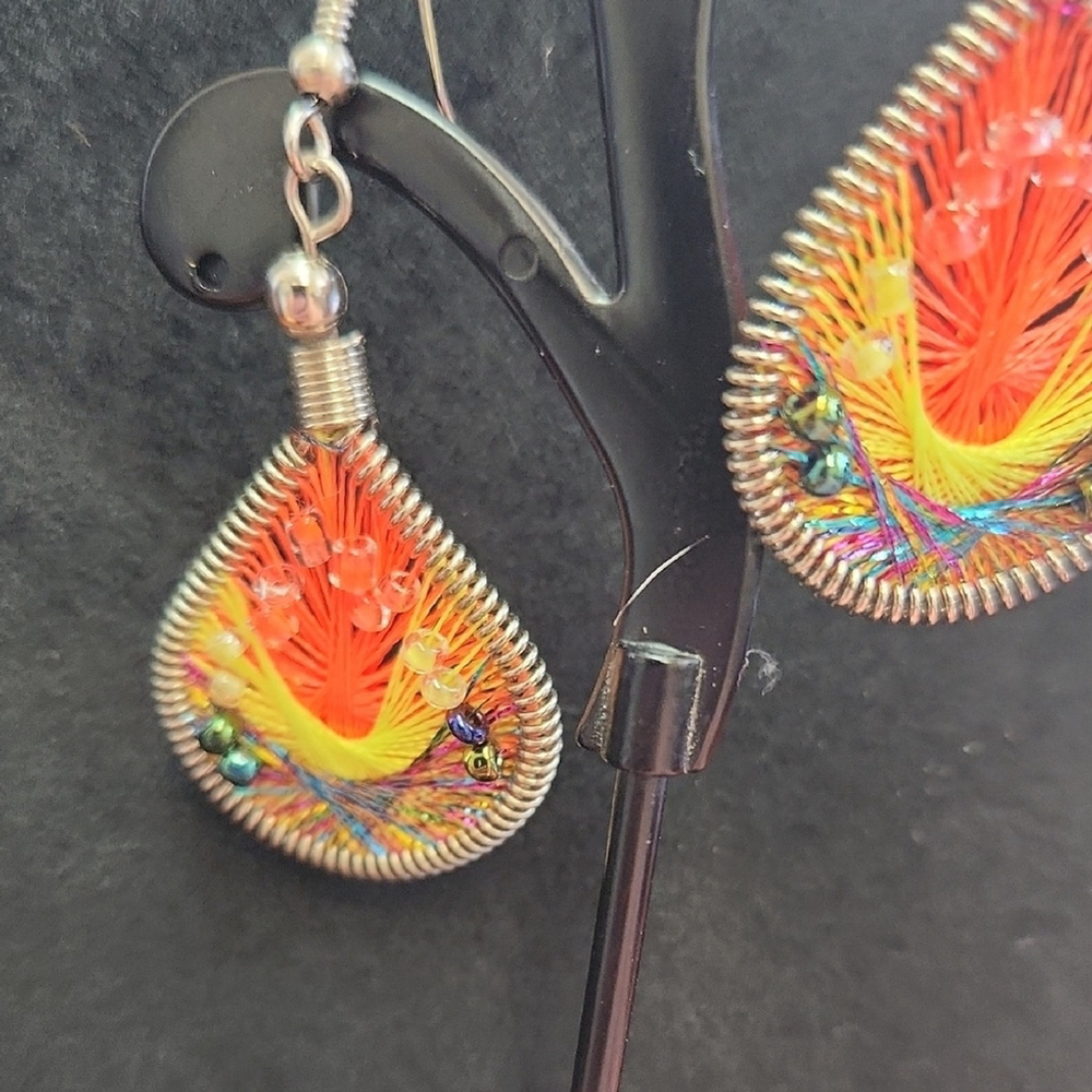 Spirit Of Nature Sunset Glow Teardrop Earrings with Intricate Handwoven Thread - Picture 5 of 6